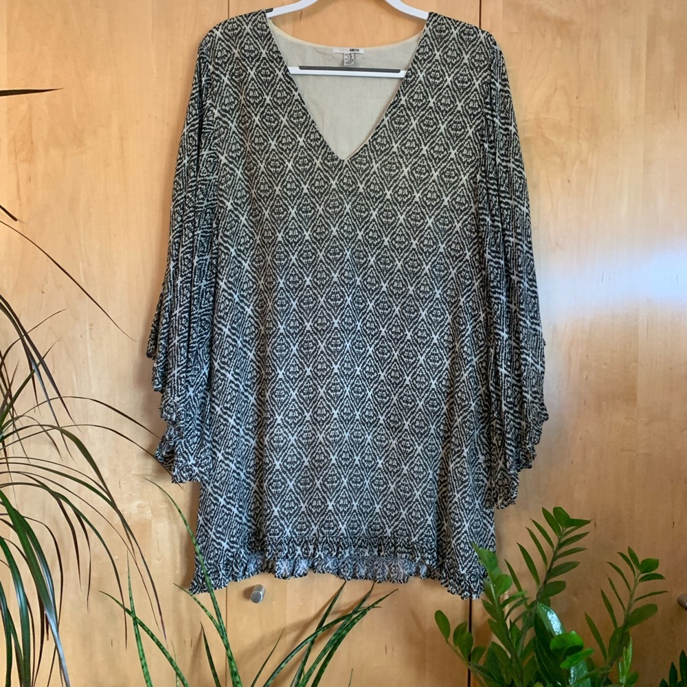 WORN ONCE! Flowy Bohemian Vibe Shift Dress from Amuse Society
